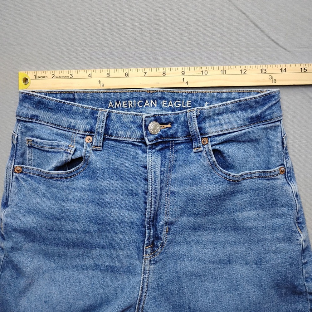 American Eagle Mom Jean Womens 6 Short Medium Wash High Rise Denim Pants - Picture 7 of 8